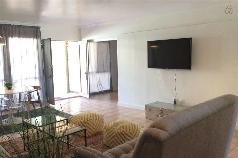 Modern Downtown Condo Palm Springs Extérieur photo