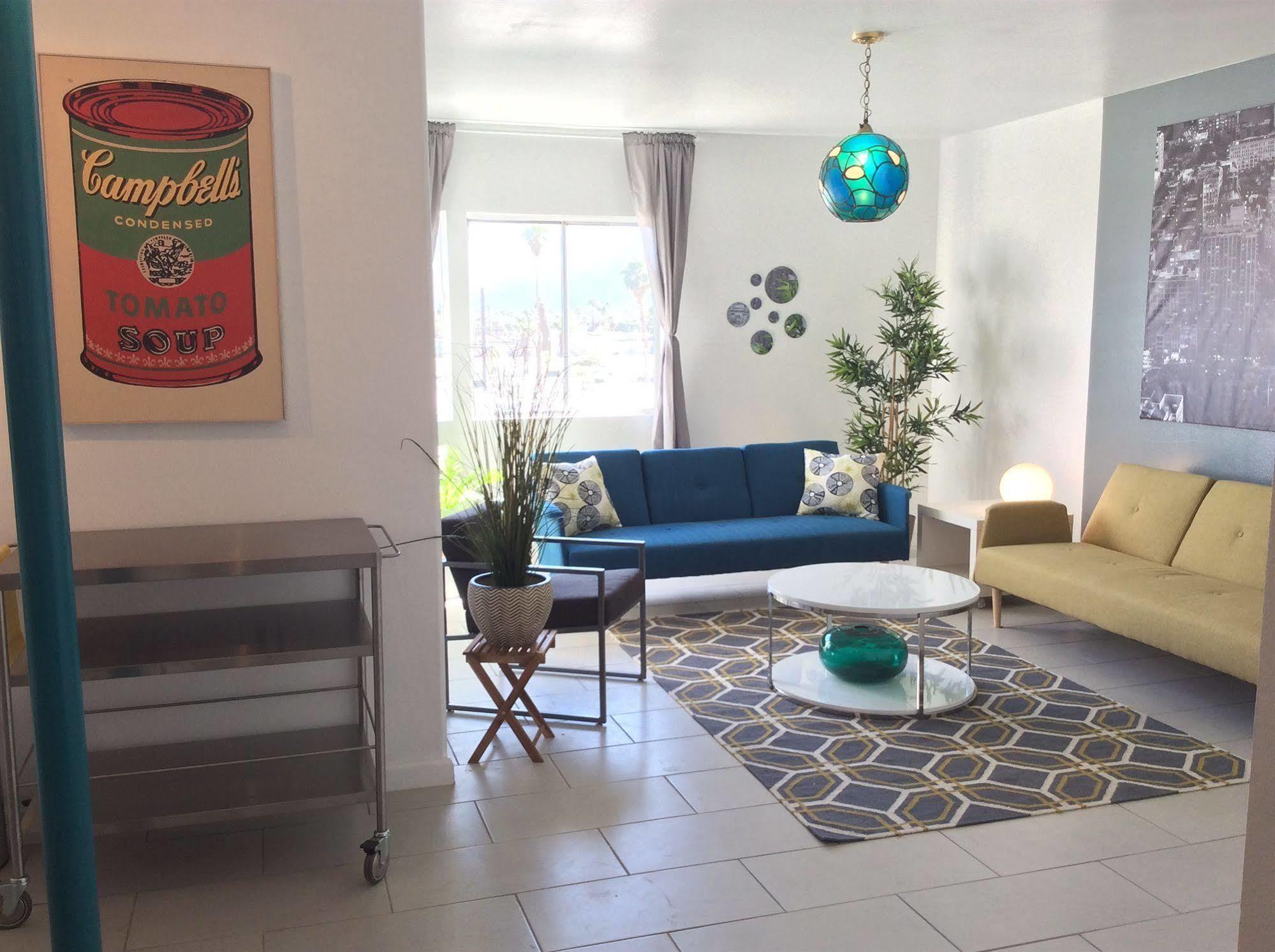 Modern Downtown Condo Palm Springs Extérieur photo